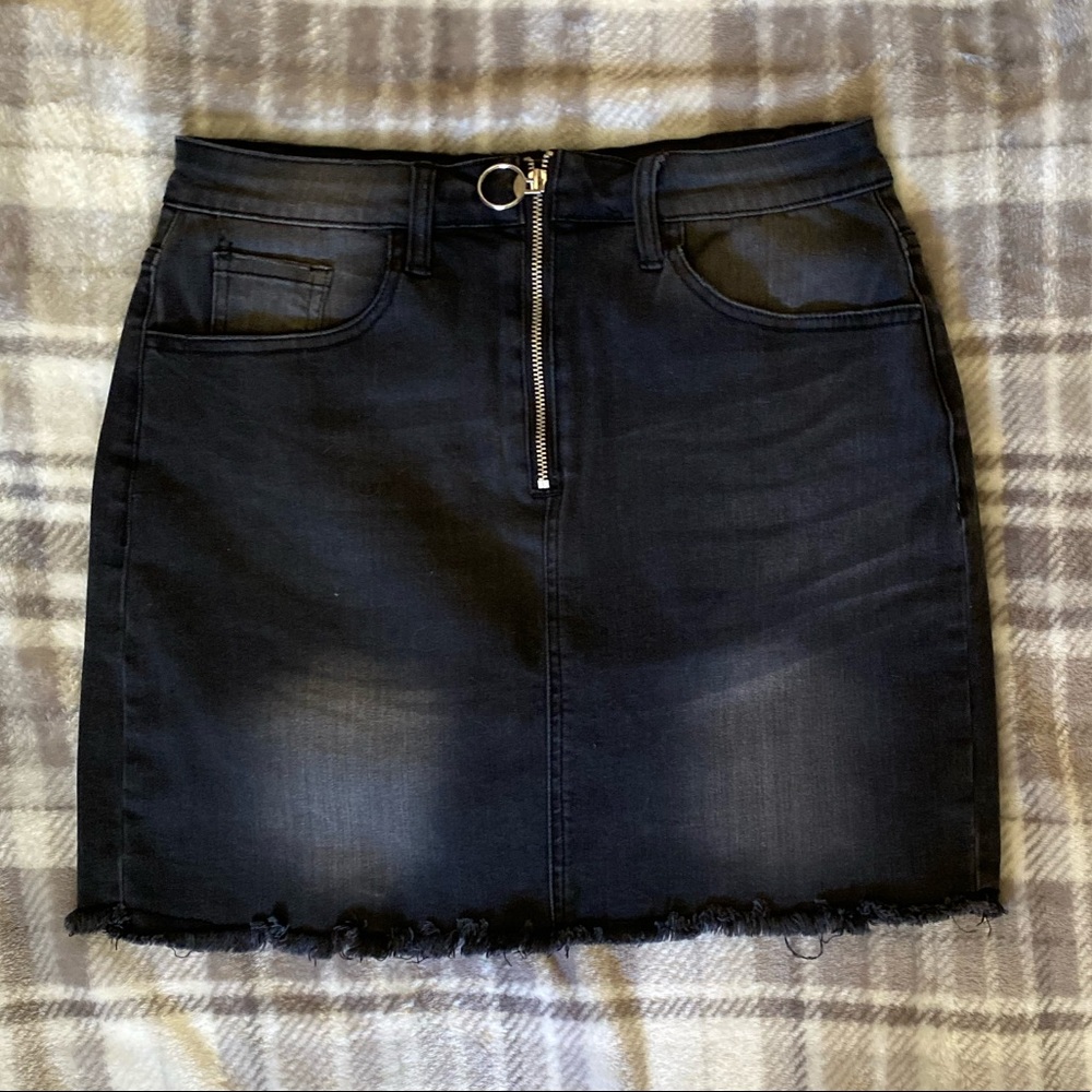 Fashion nova skirt